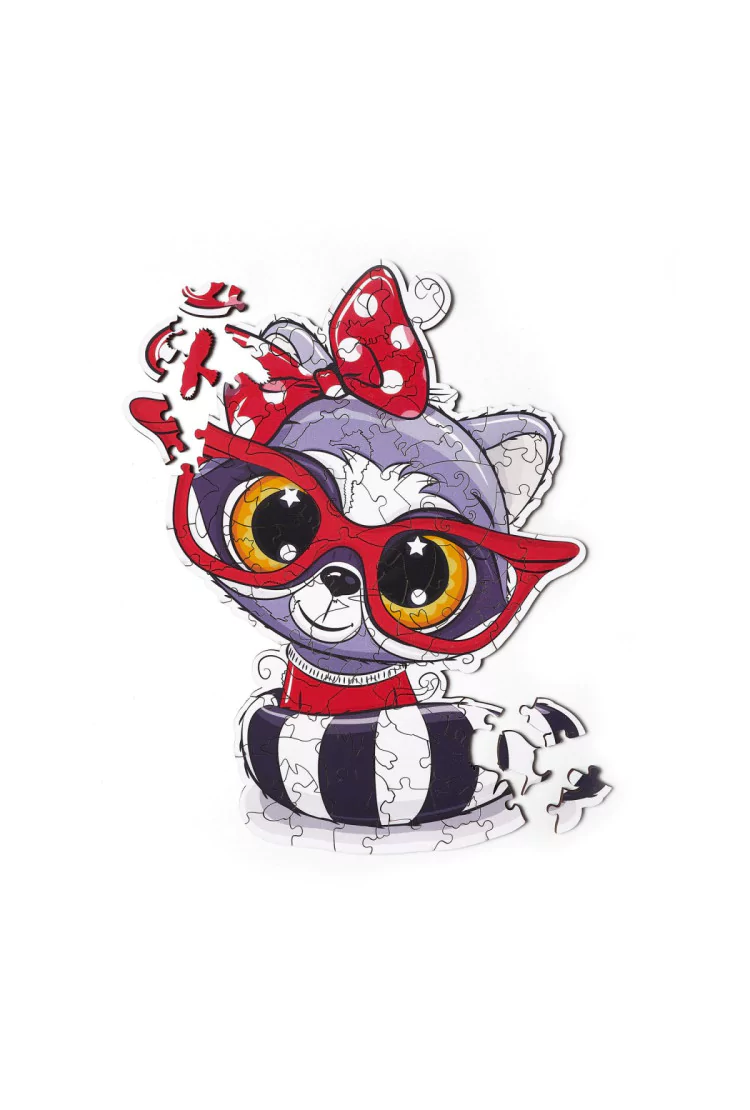 Деревянный пазл Артвентура Девочка енотик, 21х30 см, 88 деталей